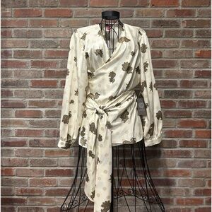 Vince Camuto New With Tags, Wrap Blouse, Size Large, Cream with Paisley Print